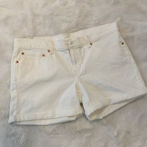 Levi’s White Denim Shorts Sz 31